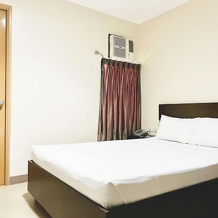 Emerald Suites Cdo Cagayán de Oro Habitación foto