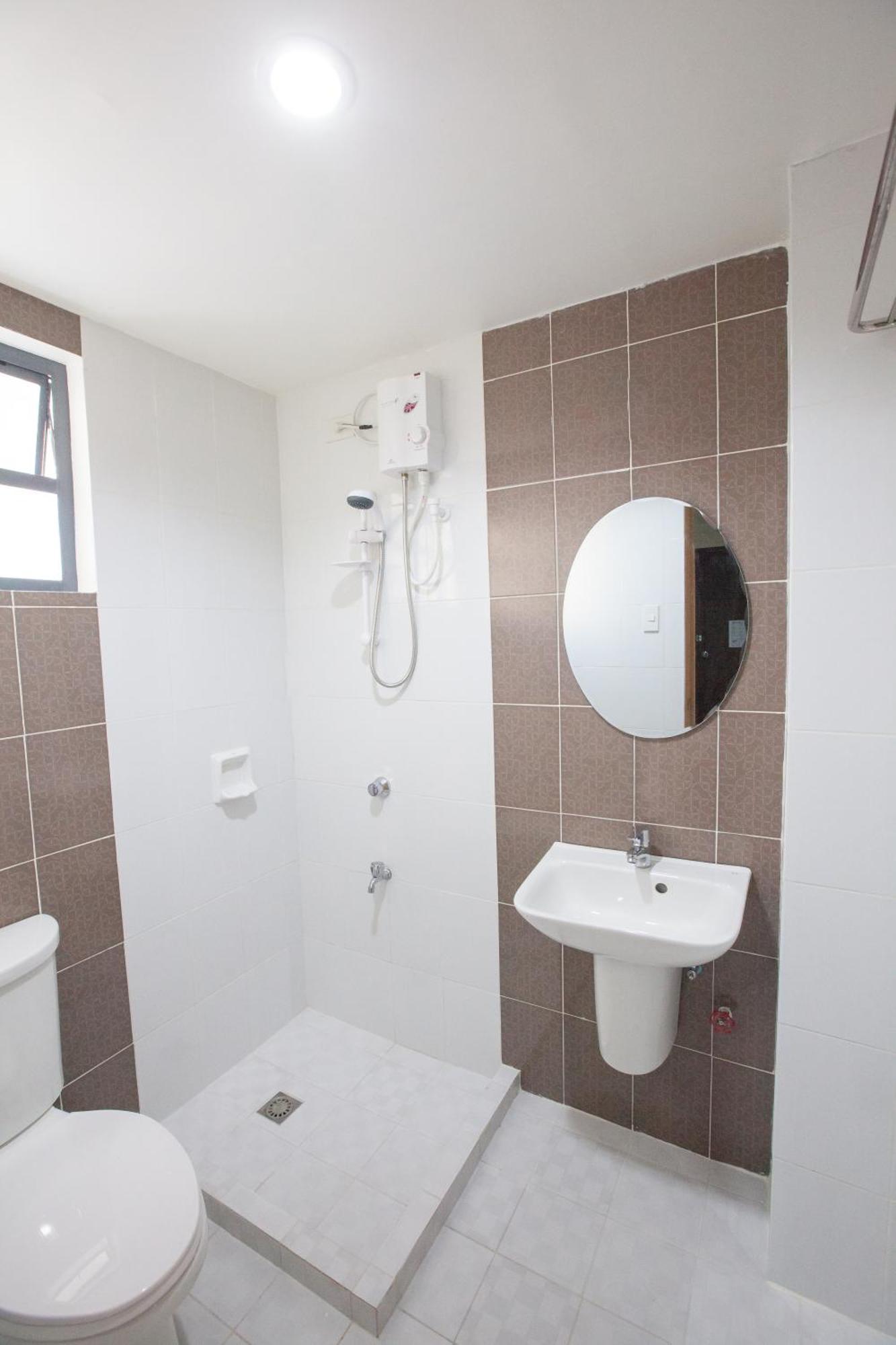 Emerald Suites Cdo Cagayán de Oro Habitación foto