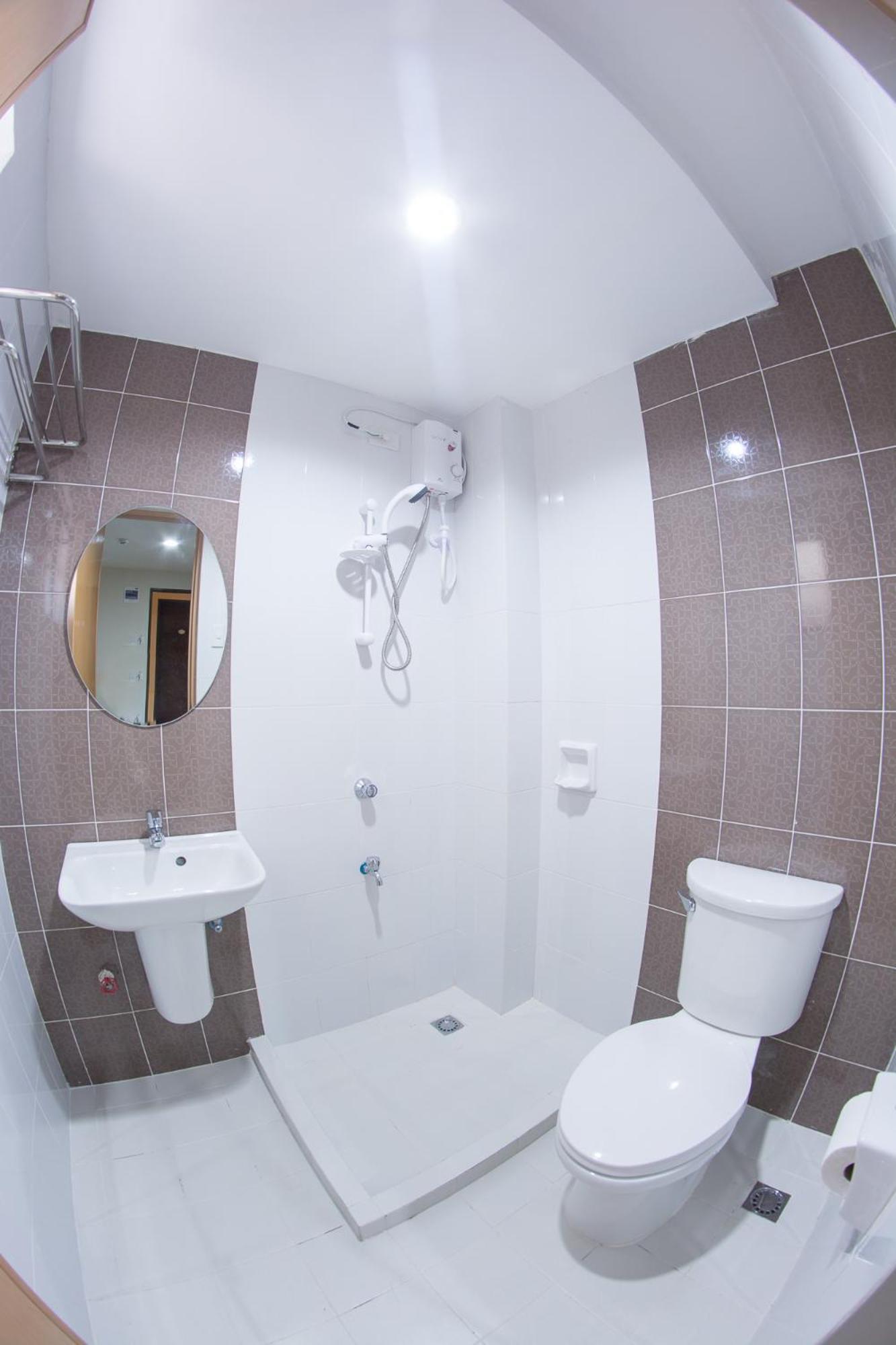 Emerald Suites Cdo Cagayán de Oro Habitación foto