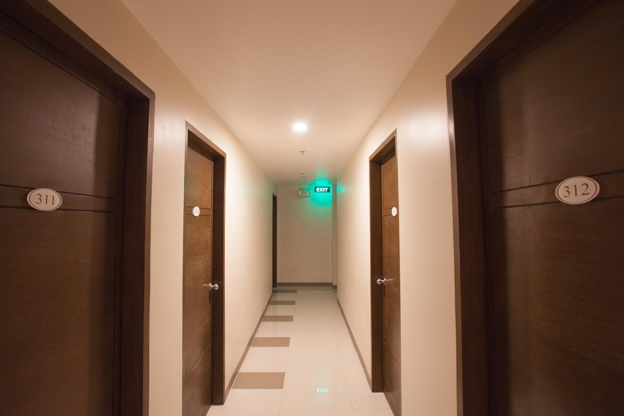 Emerald Suites Cdo Cagayán de Oro Exterior foto